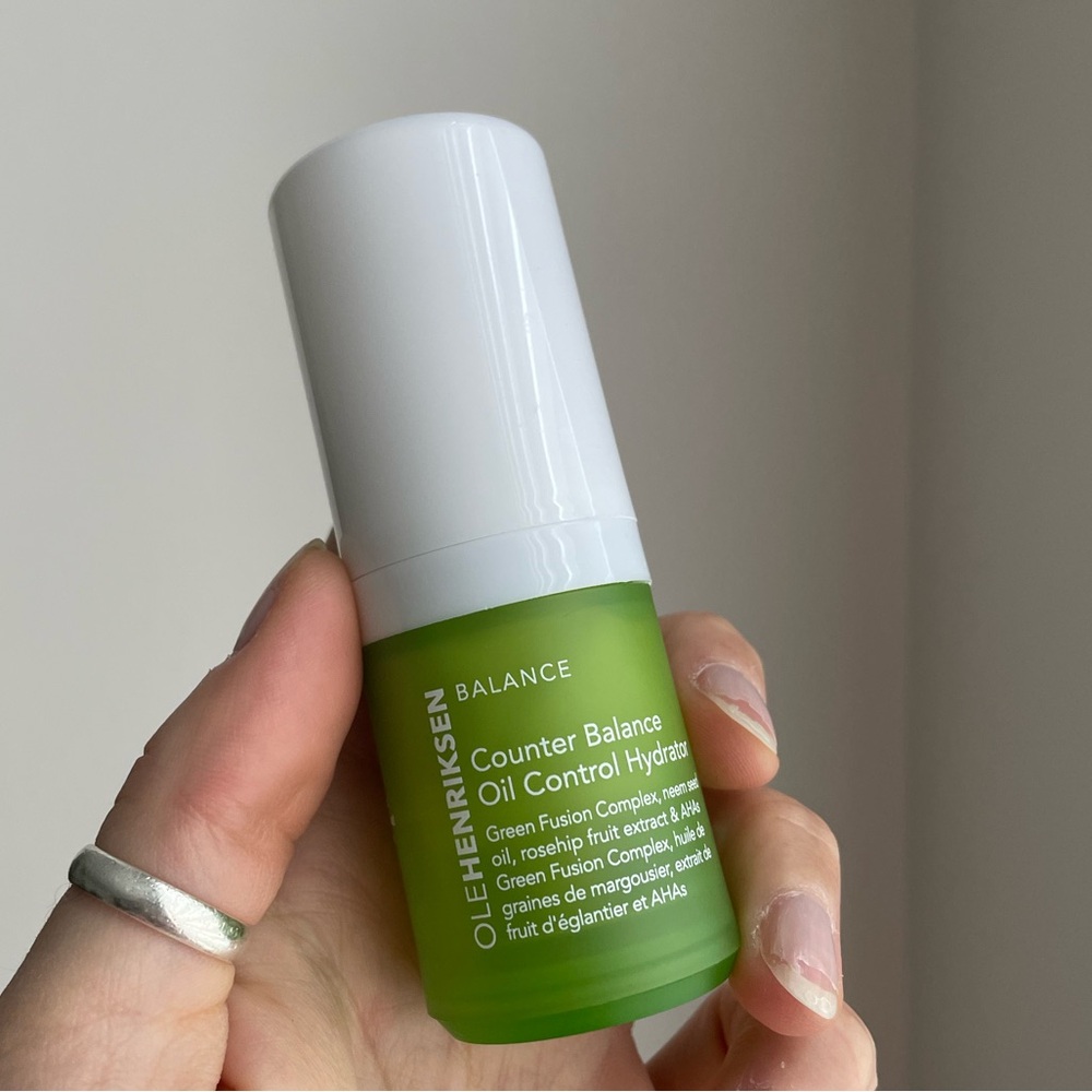 Counter balance oil control moisturiser